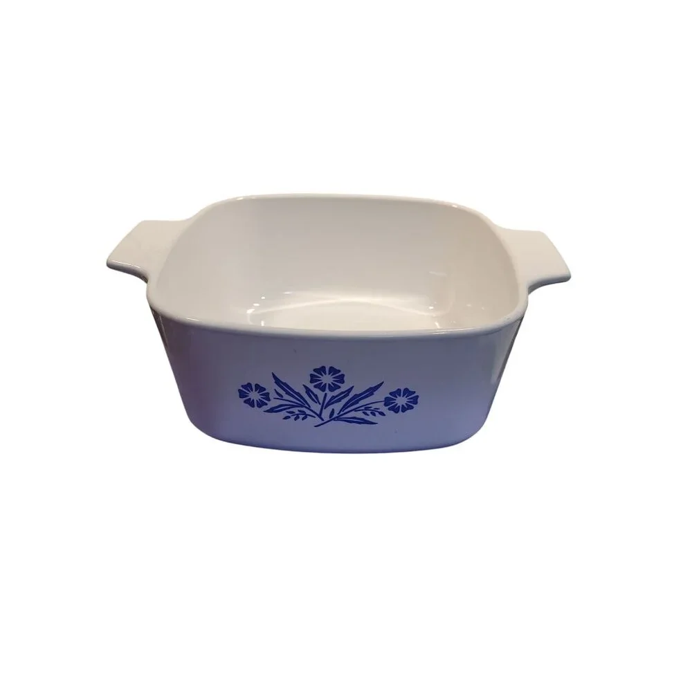 Vintage CorningWare Blue Cornflower A-1 1/2-B Casserole Dish 1.5 Liter White & B